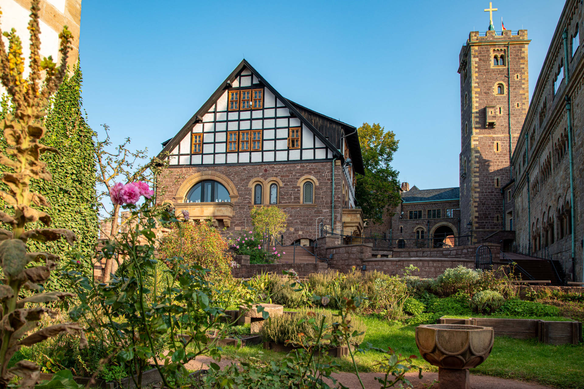 Zucker & Zimt am Kräutergarten